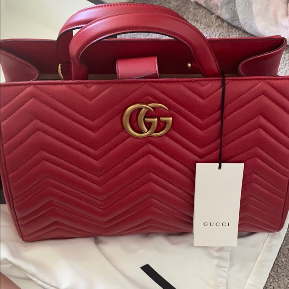 Gucci Matelassé Leather Top Handle Shoulder Bag
